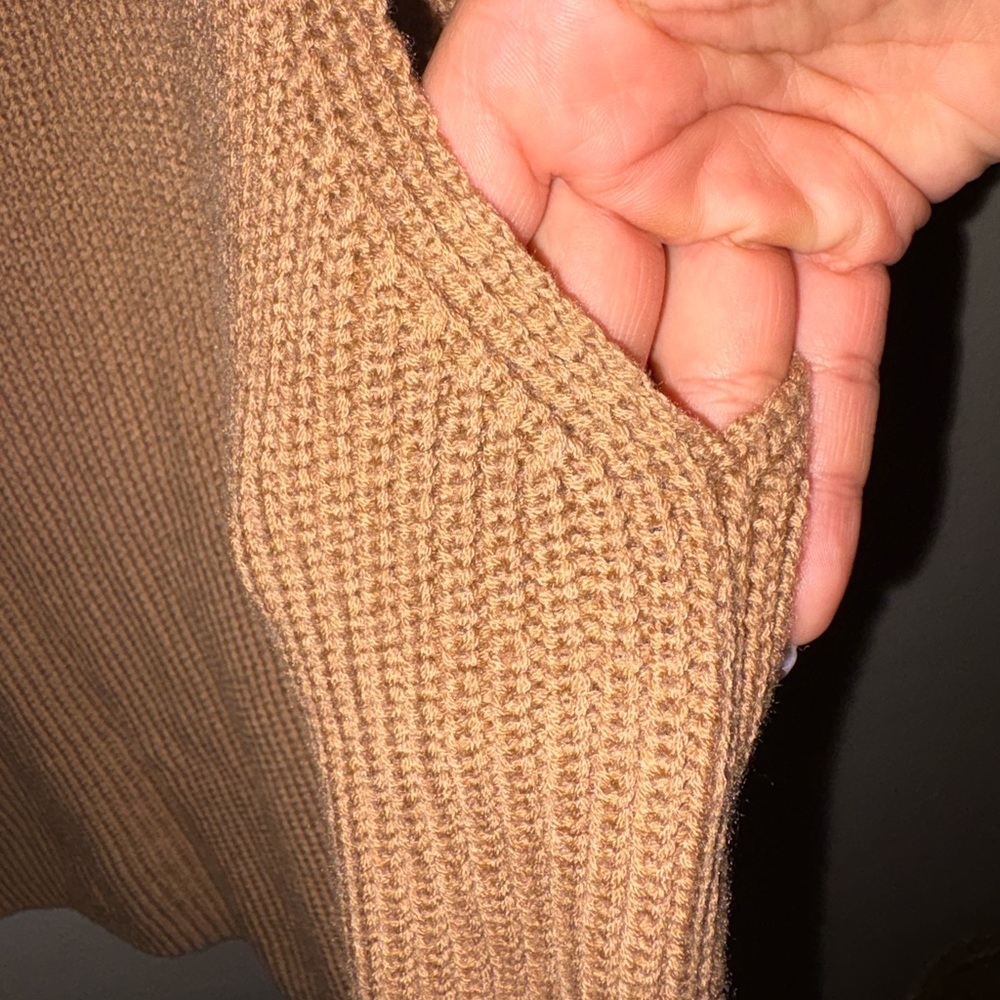 Sweater Vest - Picture 6 of 9